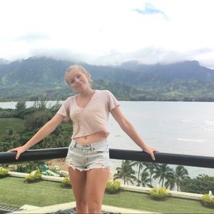 Meet your Posher, Isla